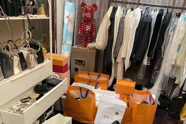 磐石市回收一线品牌衣服